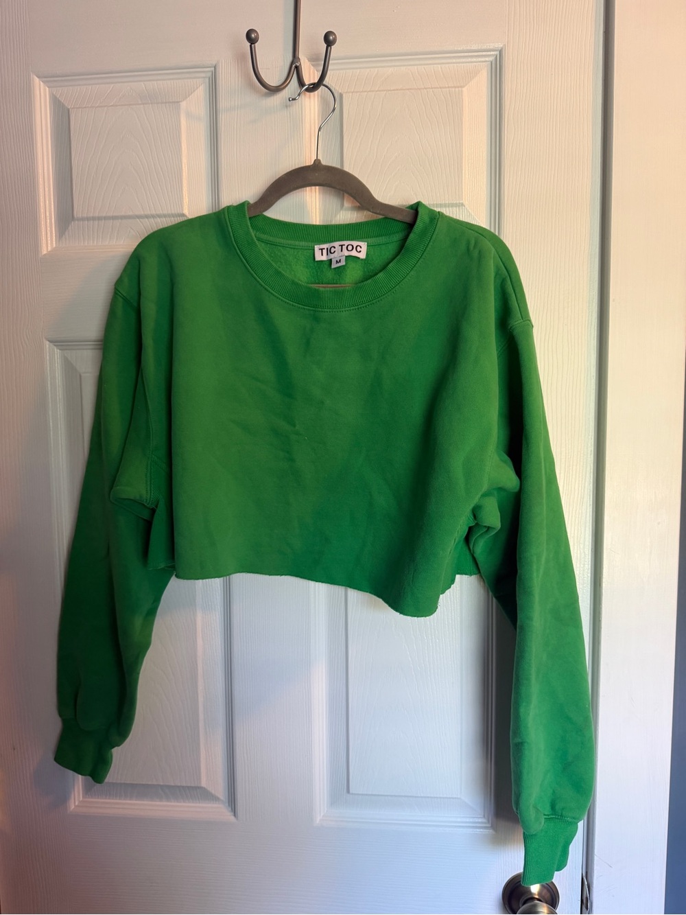 TIC TOC Green Cropped Sweatshirt for Women